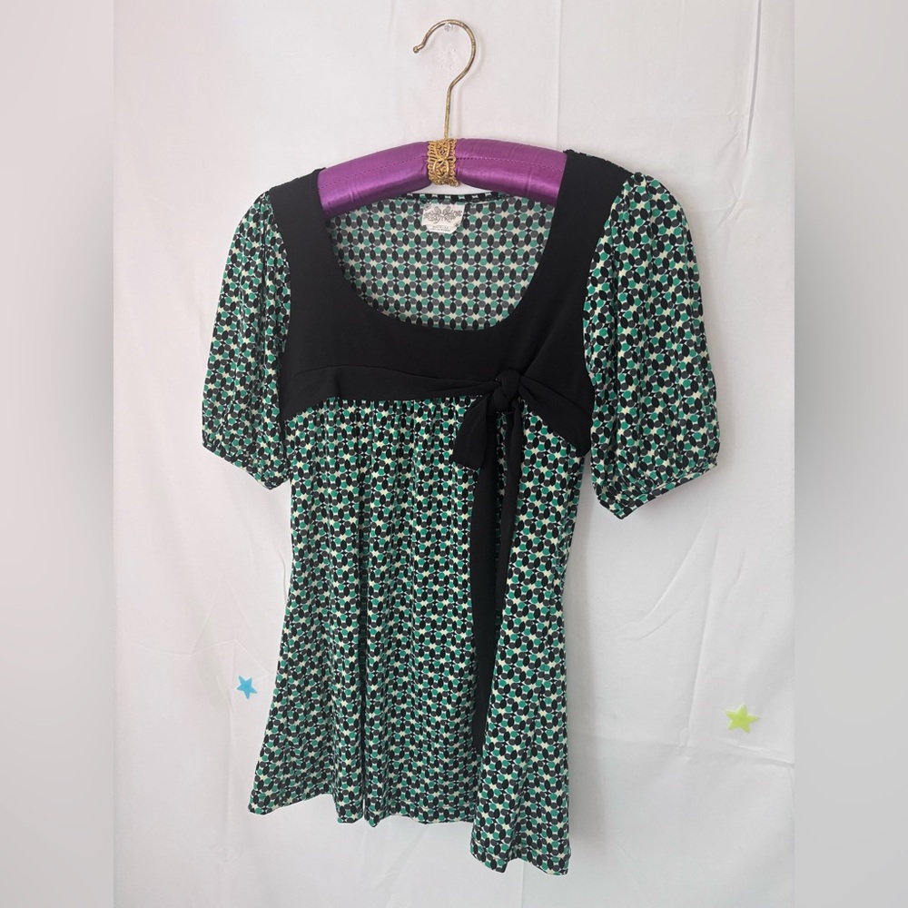 VTG Y2K Green Geometric Short Puff Sleeve Babydoll Blouse with‎ Tie Size M